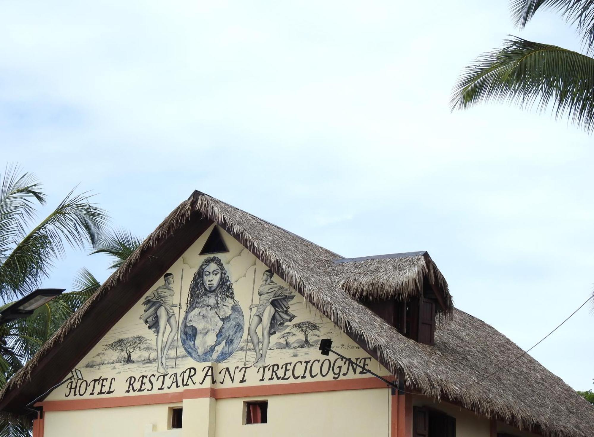 hotel trecicogne Morondava Exterior foto