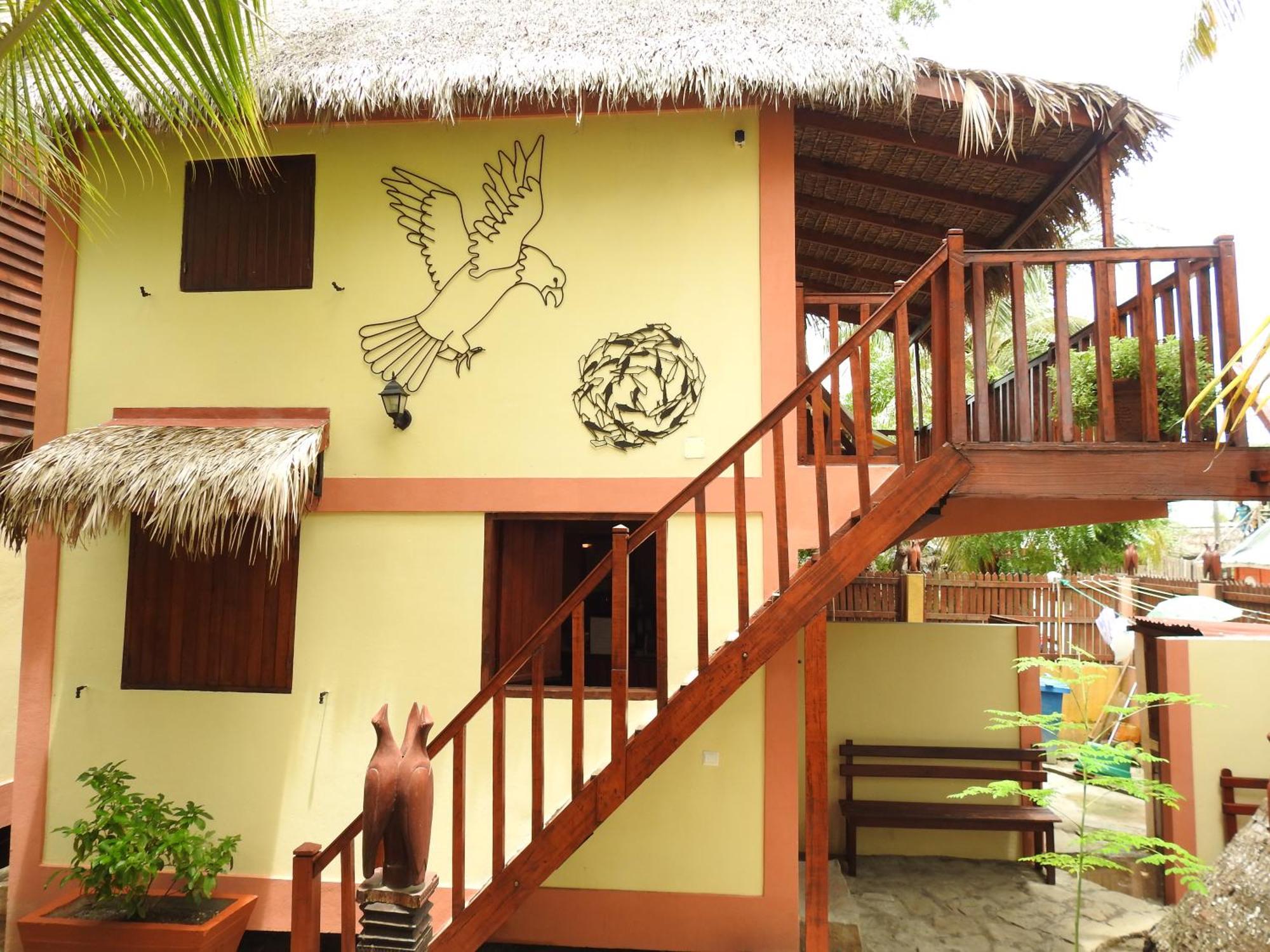 hotel trecicogne Morondava Exterior foto